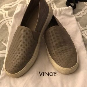 Vince Blair leather sneaker size 6
